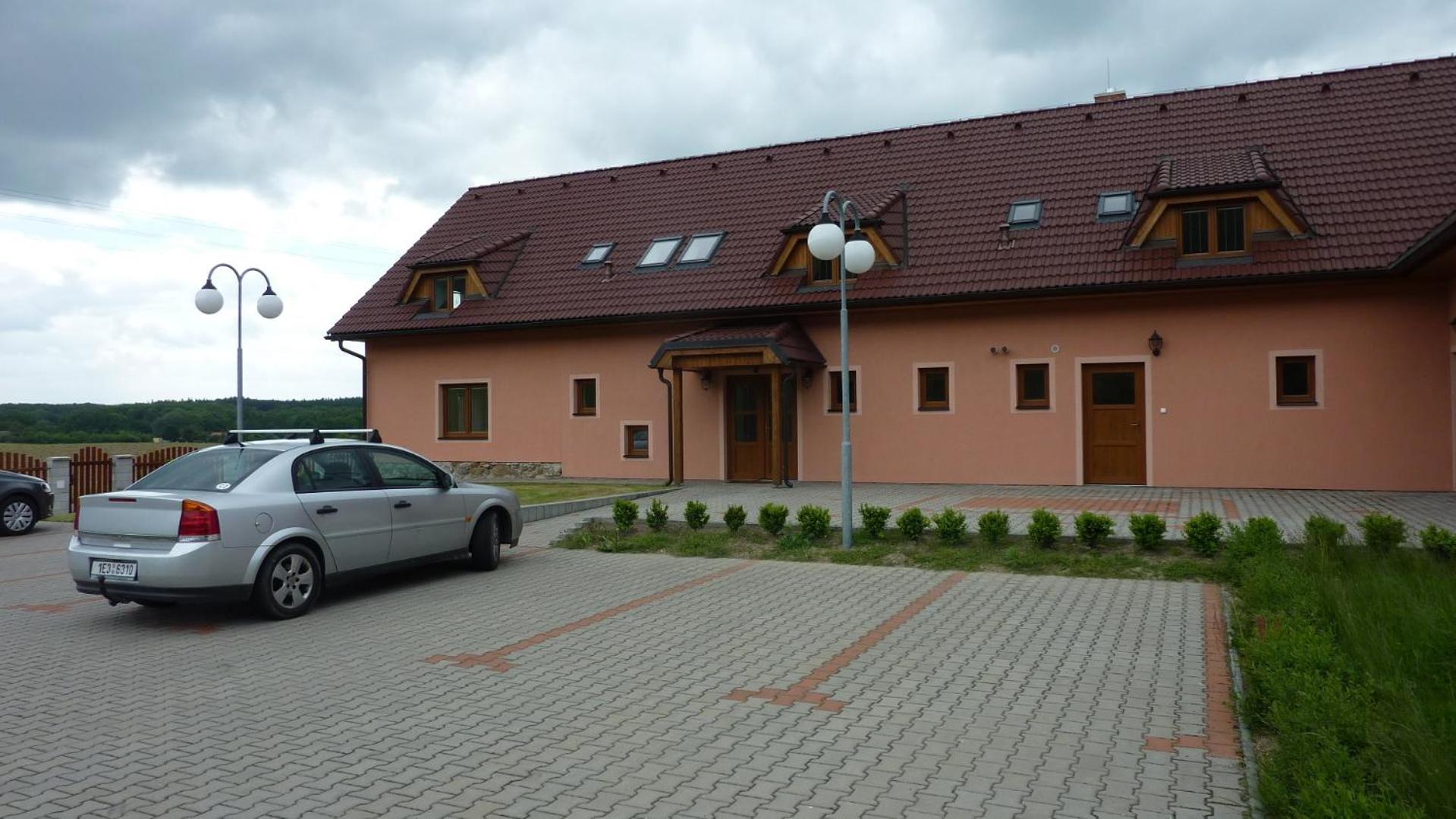 Penzion Slávka Hotel Třemošnice Exterior foto